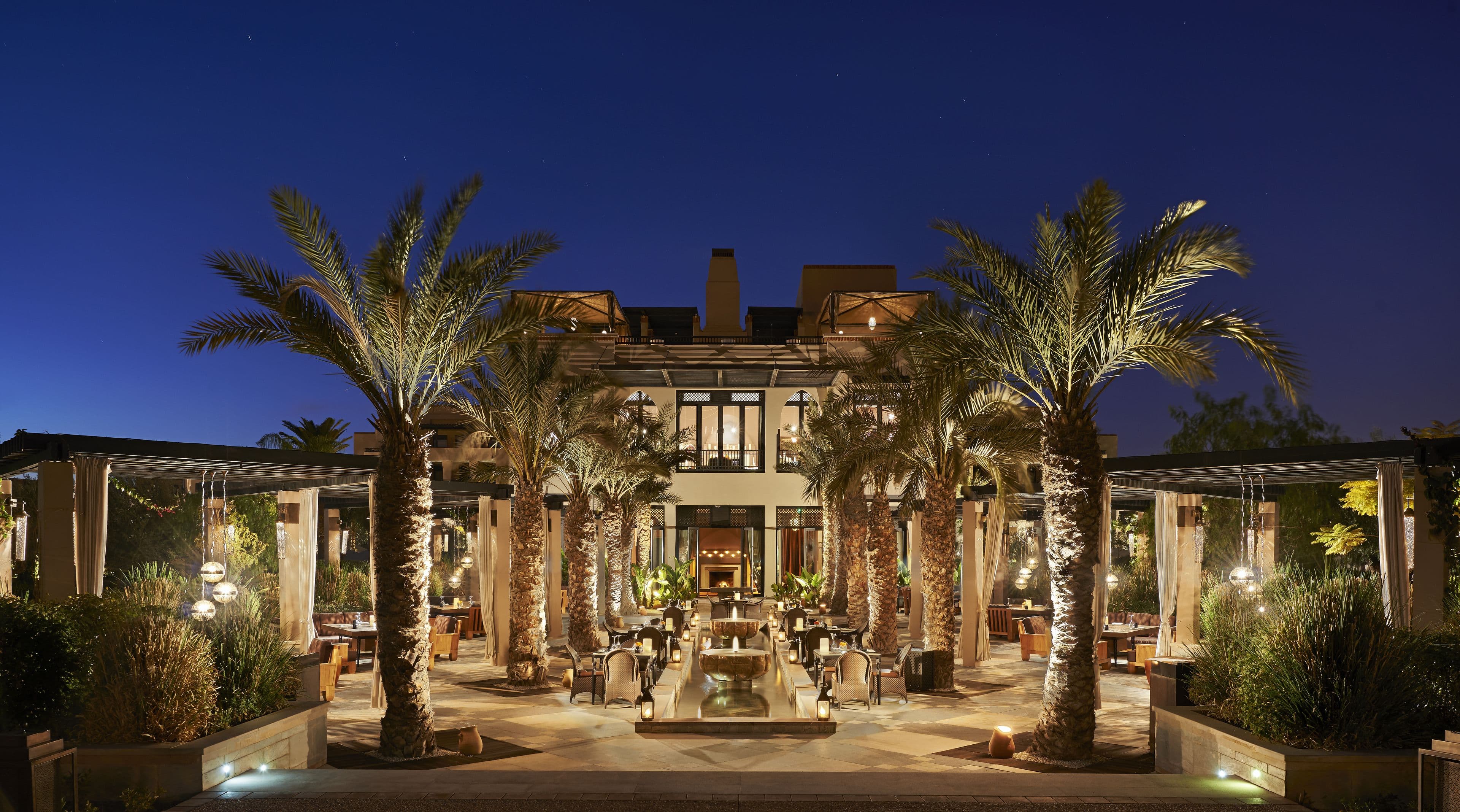Four Seasons Marrakech pool med palmer